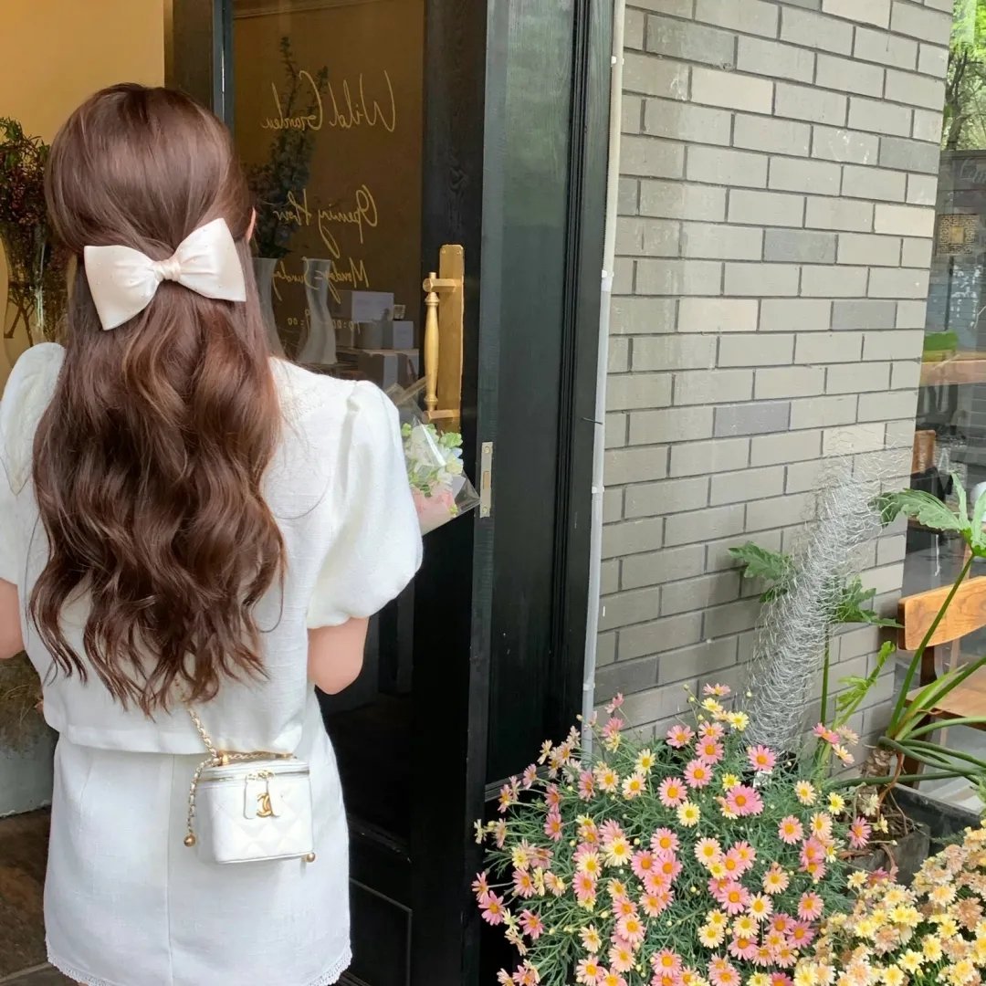 她和他